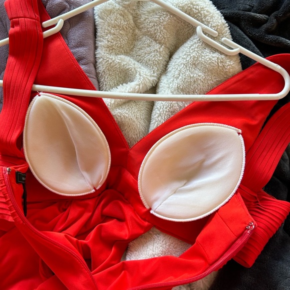 BCBG Prom Dress - Picture 4 of 6